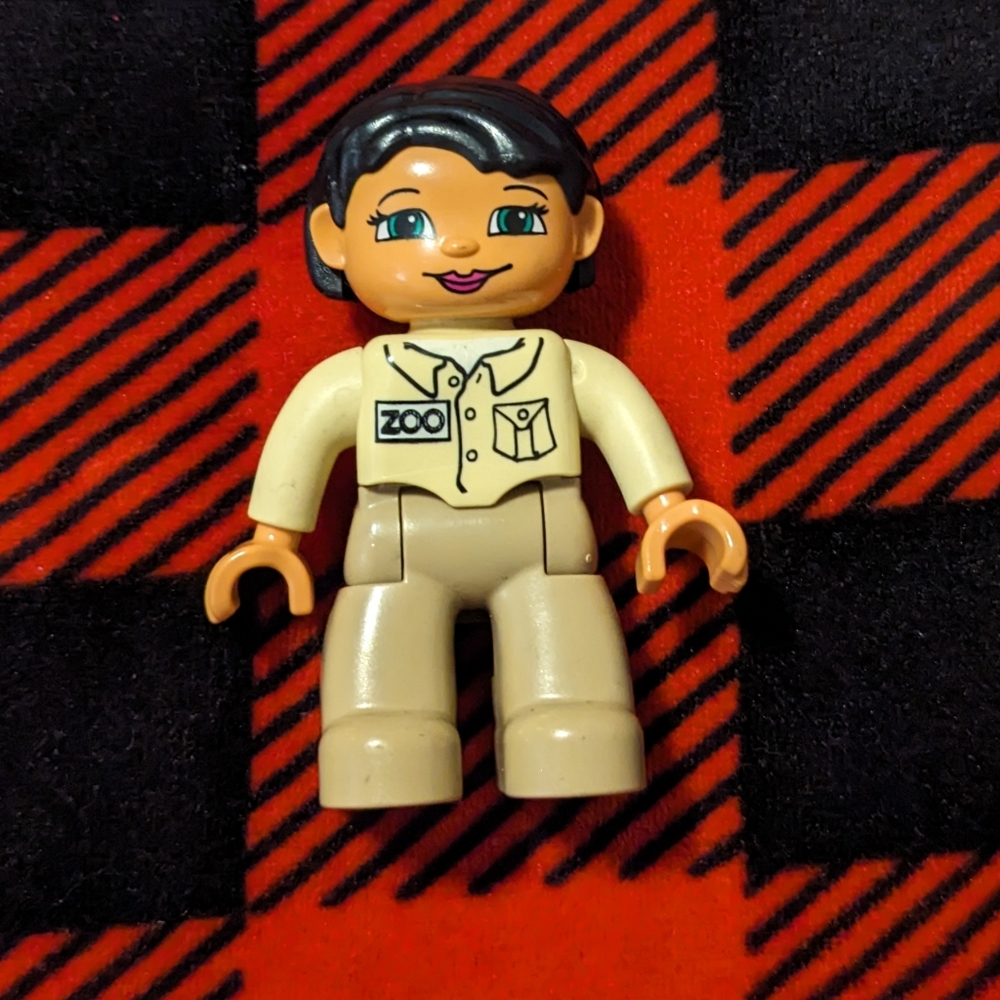 Female ZOO Keeper Duplo Figure Lego Village